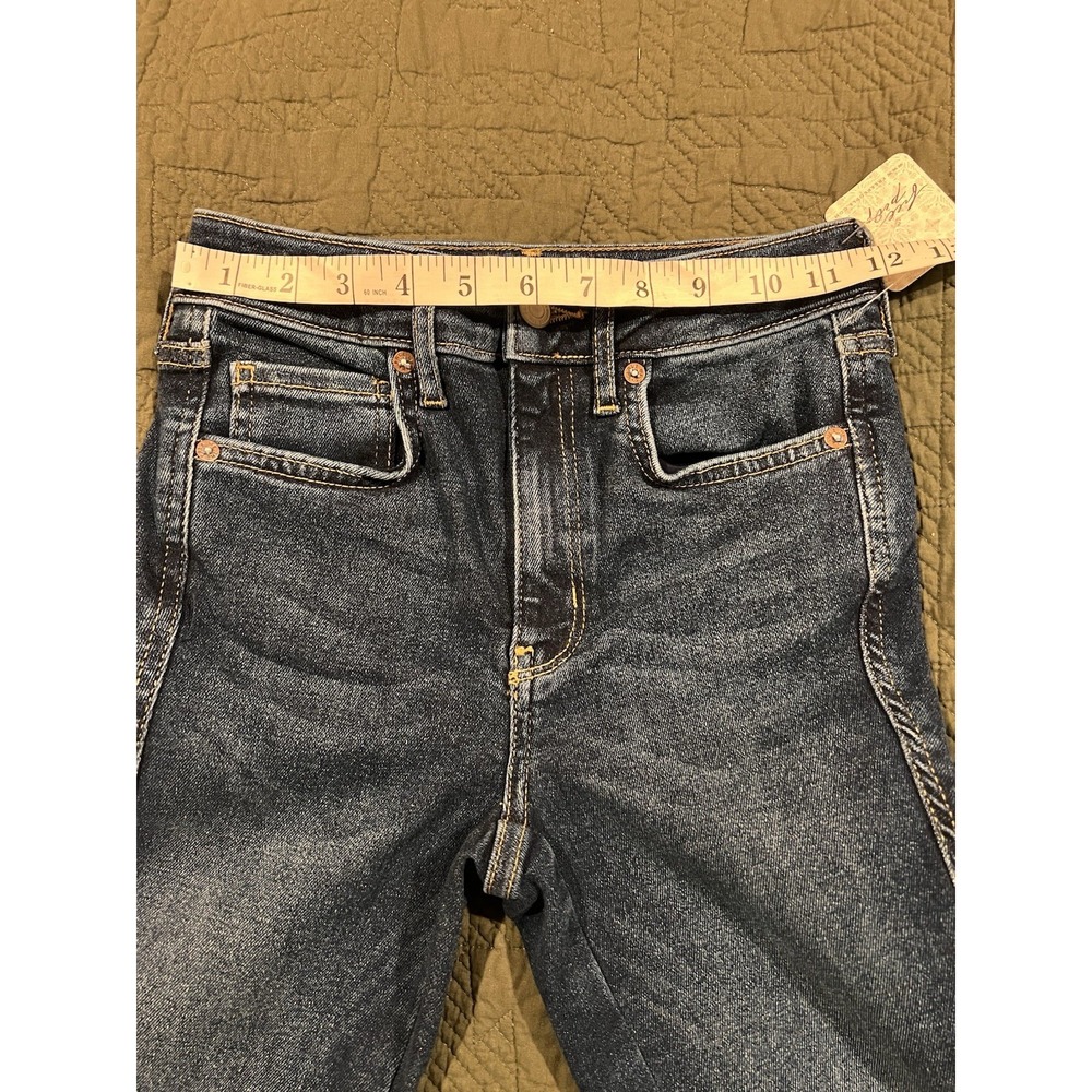 We‎ The Free People Women's Blue Jeans Size 25 Frayed Ankles NWT Msrp $ 78.00 - Picture 4 of 11